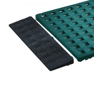 Raccordo laterale maschio colore Nero